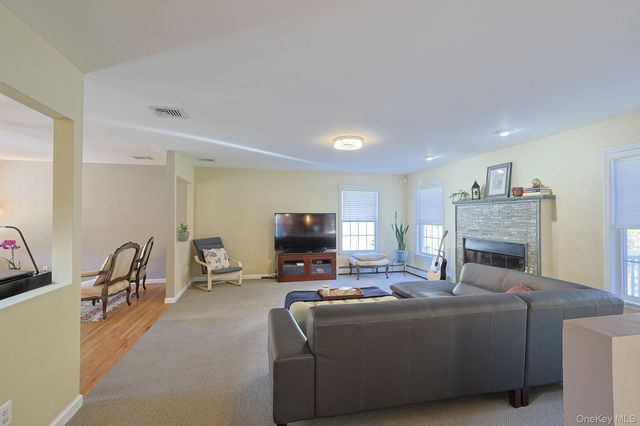 343 County Route 1, Warwick, NY 10990