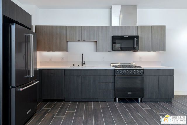 175 N Palm Canyon Drive 206, Palm Springs, CA 92262