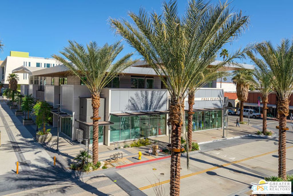 175 N Palm Canyon Drive 206, Palm Springs, CA 92262