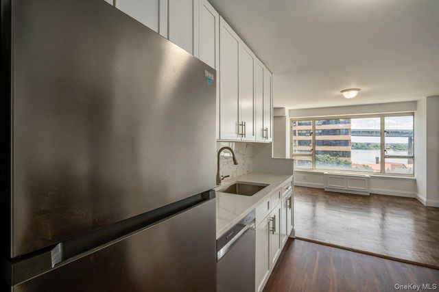 166-25 Powells Cove Boulevard 6M, Beechhurst, NY 11357