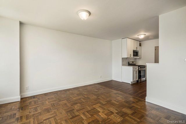 166-25 Powells Cove Boulevard 6M, Beechhurst, NY 11357