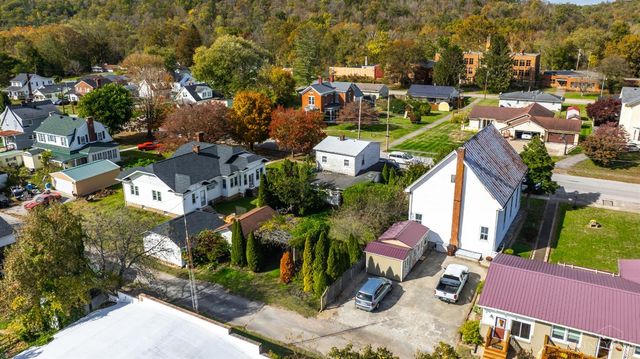 312 E Eighth Street, Manchester, OH 45144