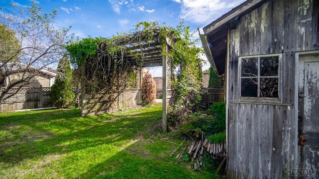 312 E Eighth Street, Manchester, OH 45144