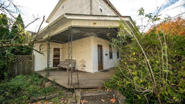 312 E Eighth Street, Manchester, OH 45144