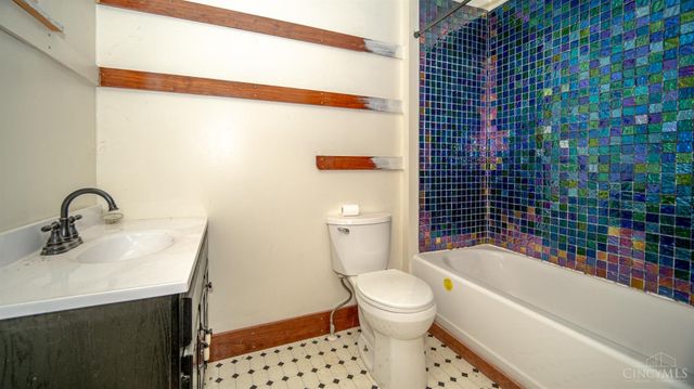 312 E Eighth Street, Manchester, OH 45144