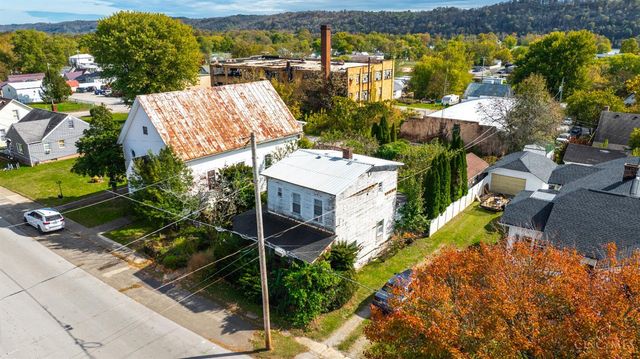 312 E Eighth Street, Manchester, OH 45144