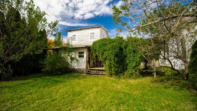 312 E Eighth Street, Manchester, OH 45144