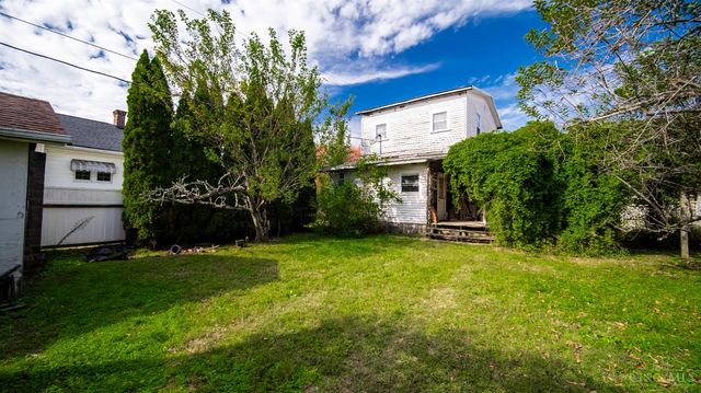 312 E Eighth Street, Manchester, OH 45144