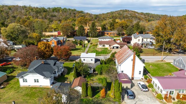 312 E Eighth Street, Manchester, OH 45144