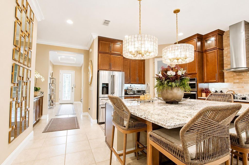 Image 11 of property listing at 13139 BROMBOROUGH DRIVE, Orlando, FL 32832