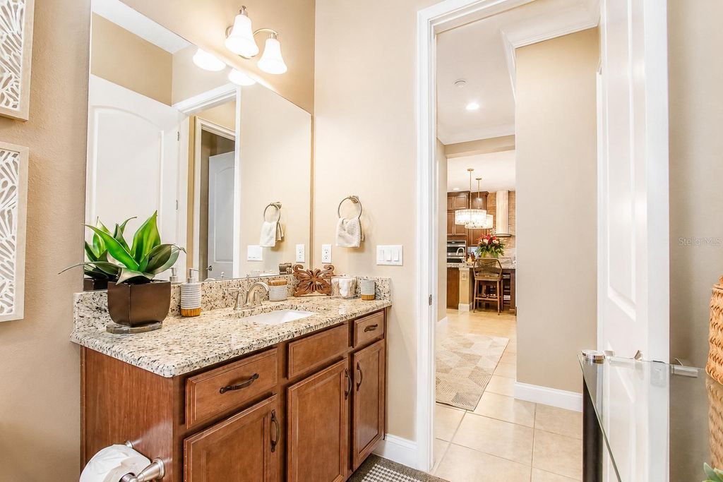 Image 35 of property listing at 13139 BROMBOROUGH DRIVE, Orlando, FL 32832