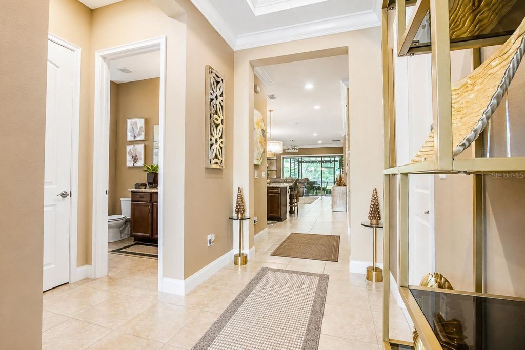 Image 5 of property listing at 13139 BROMBOROUGH DRIVE, Orlando, FL 32832