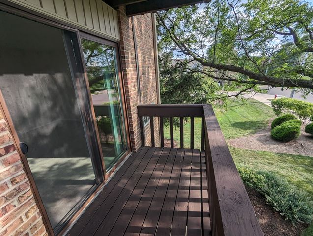 267 12th Street 6D, Wheeling, IL 60090