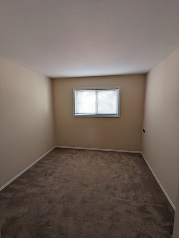 267 12th Street 6D, Wheeling, IL 60090