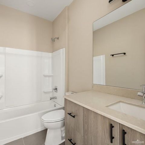 5809 Puffin Avenue 3, Mcallen, TX 78504