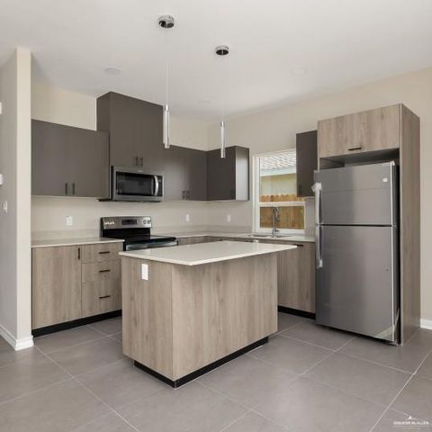 5809 Puffin Avenue 3, Mcallen, TX 78504