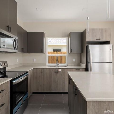 5809 Puffin Avenue 3, Mcallen, TX 78504