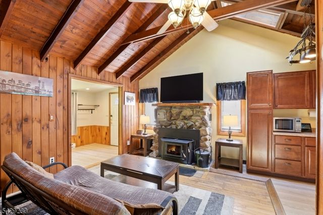 5 Sanoset Rd, Vernon Twp., NJ 07422