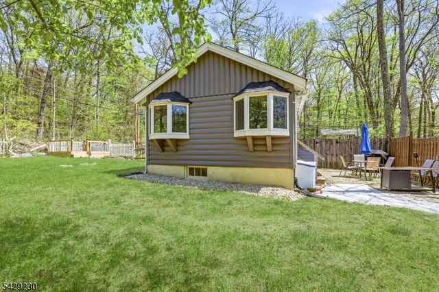 5 Sanoset Rd, Vernon Twp., NJ 07422