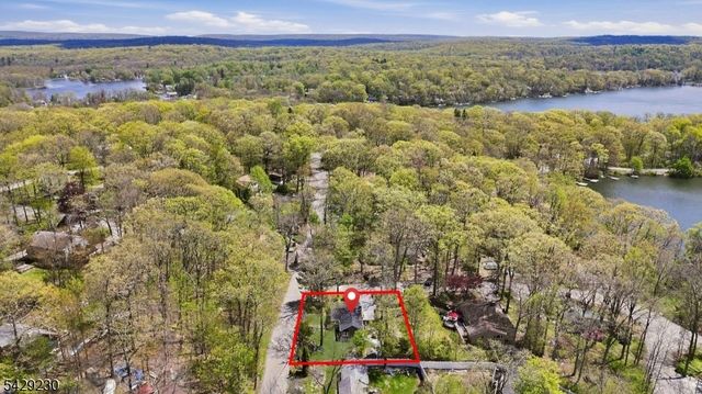 5 Sanoset Rd, Vernon Twp., NJ 07422