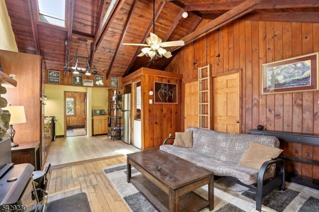 5 Sanoset Rd, Vernon Twp., NJ 07422
