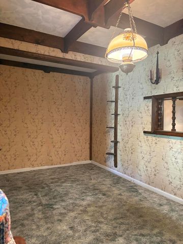 635 Oswego Road, Valparaiso, IN 46385