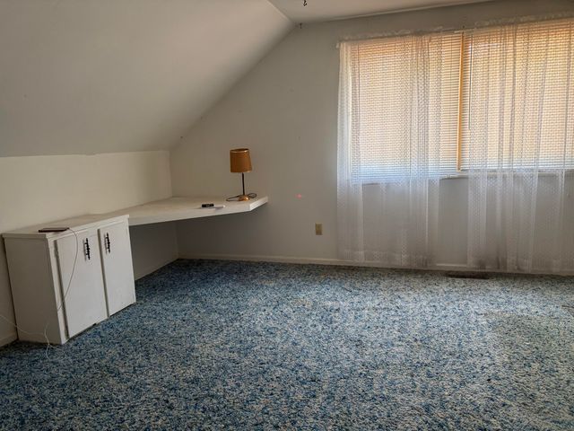 635 Oswego Road, Valparaiso, IN 46385
