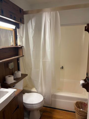 635 Oswego Road, Valparaiso, IN 46385