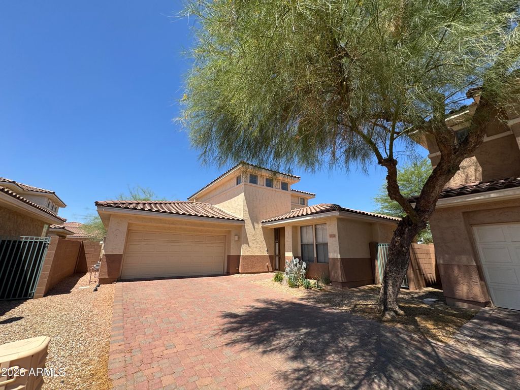 13518 W CYPRESS Street, Goodyear, AZ 85395