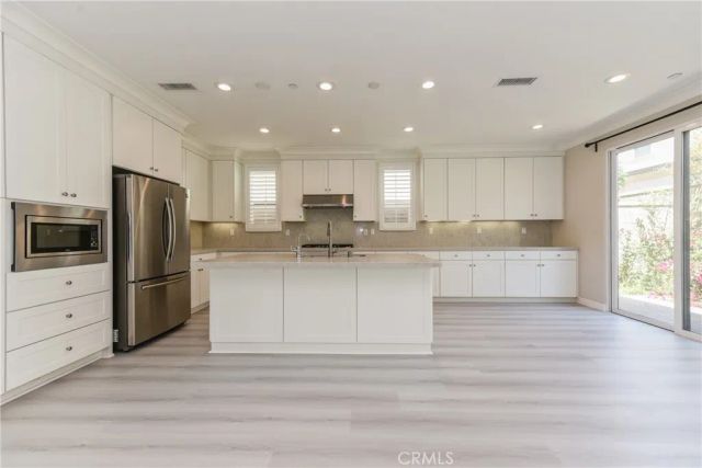 81 Island Coral, Irvine, CA 92620