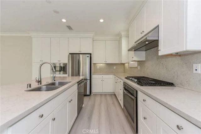 81 Island Coral, Irvine, CA 92620