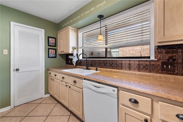 4016 Windfree Drive, College Station, TX 77845