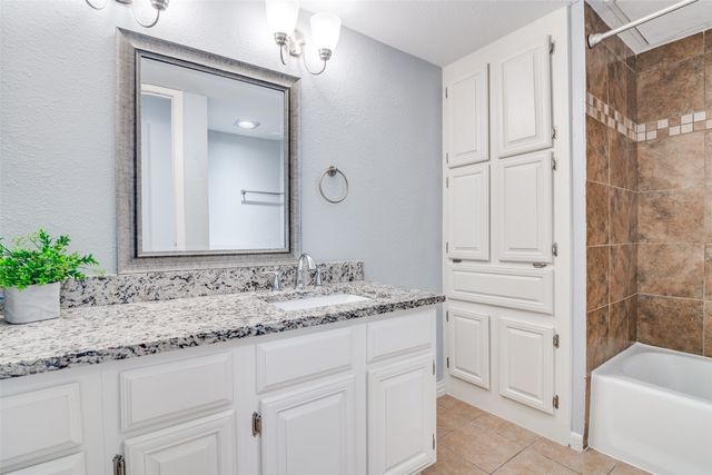 438 Yacht Club Drive F, Rockwall, TX 75032