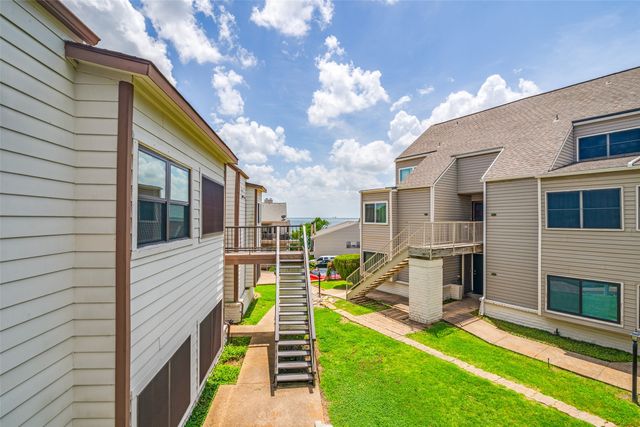 438 Yacht Club Drive F, Rockwall, TX 75032