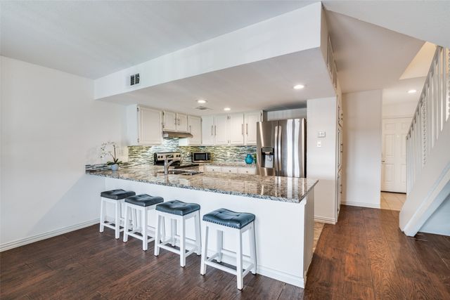 438 Yacht Club Drive F, Rockwall, TX 75032