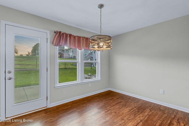 367 Copper Creek Dr, Mt Washington, KY 40047