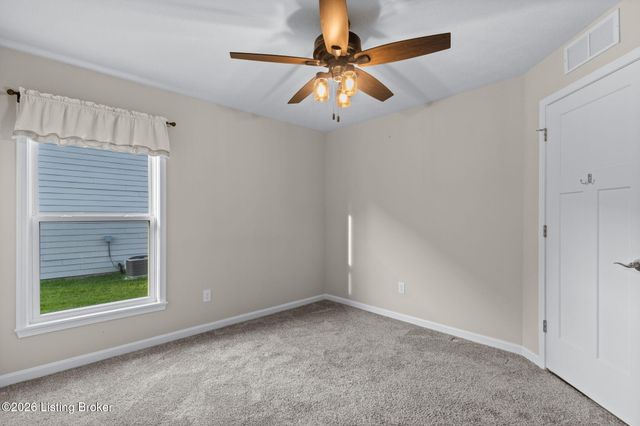 367 Copper Creek Dr, Mt Washington, KY 40047
