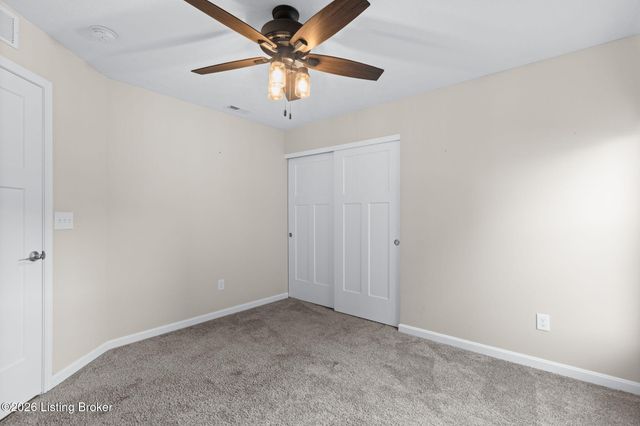 367 Copper Creek Dr, Mt Washington, KY 40047