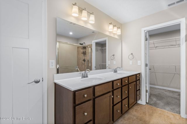 367 Copper Creek Dr, Mt Washington, KY 40047