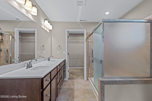 367 Copper Creek Dr, Mt Washington, KY 40047