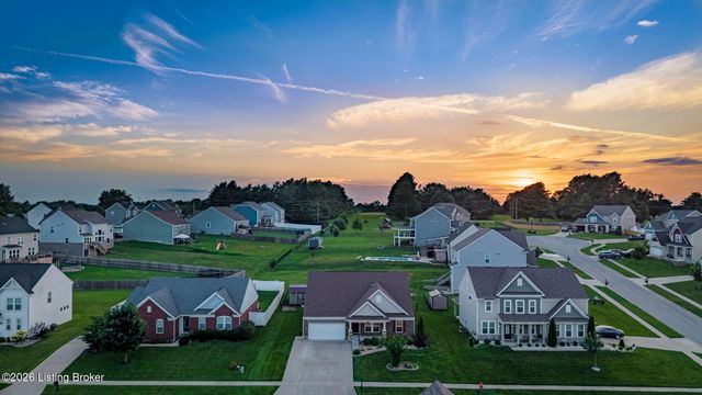 367 Copper Creek Dr, Mt Washington, KY 40047