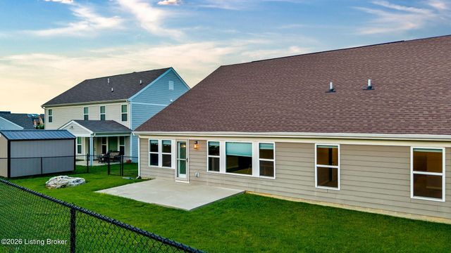 367 Copper Creek Dr, Mt Washington, KY 40047