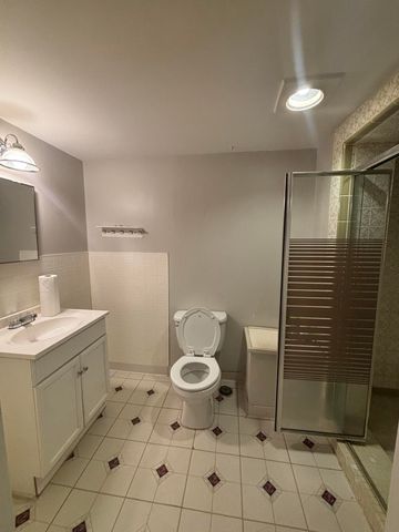 12116 Columbia Avenue, Redford Charter Twp, MI 48239