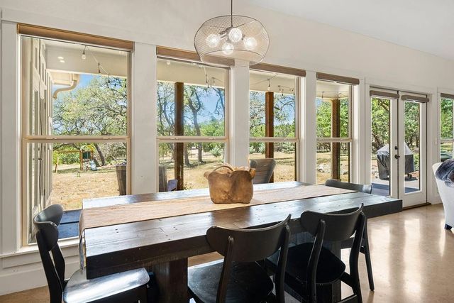 188 Mull Rd, Kerrville, TX 78028