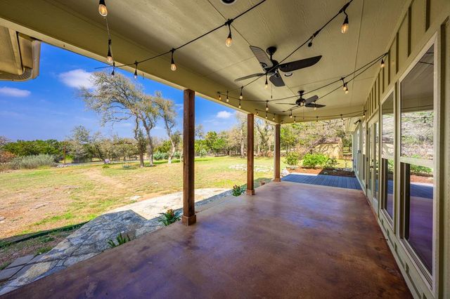 188 Mull Rd, Kerrville, TX 78028