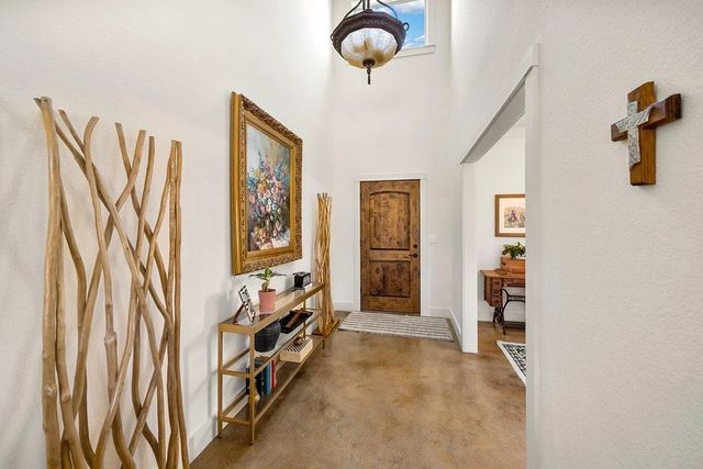 188 Mull Rd, Kerrville, TX 78028