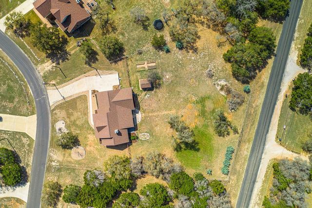 188 Mull Rd, Kerrville, TX 78028
