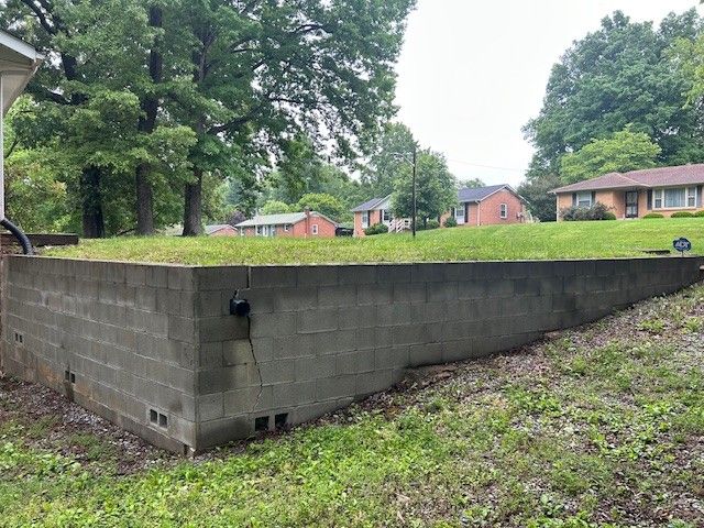 108 Meadowbrook Dr, Clarksville, TN 37042