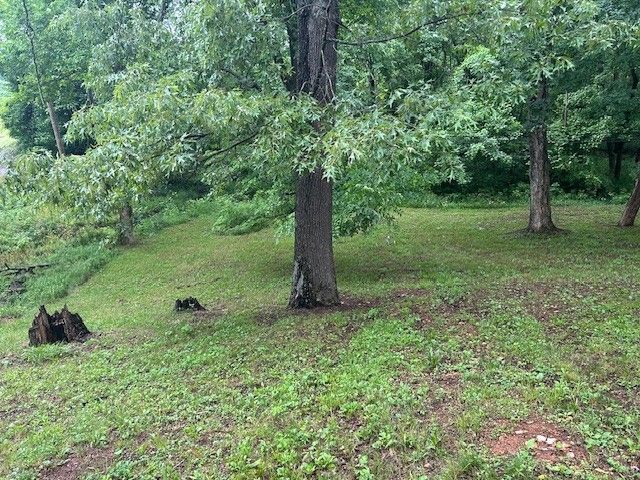 108 Meadowbrook Dr, Clarksville, TN 37042