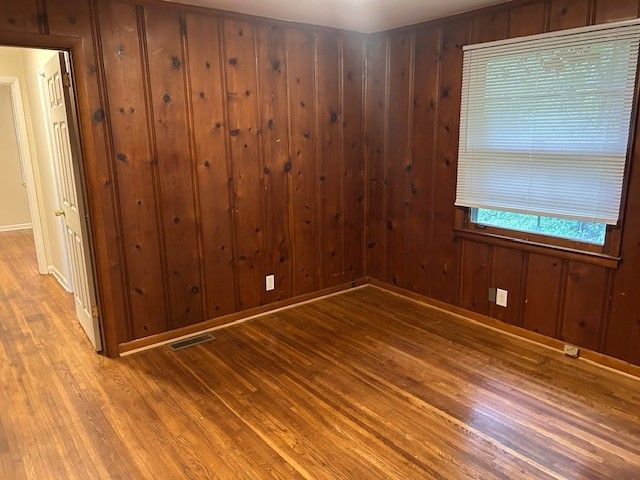 108 Meadowbrook Dr, Clarksville, TN 37042